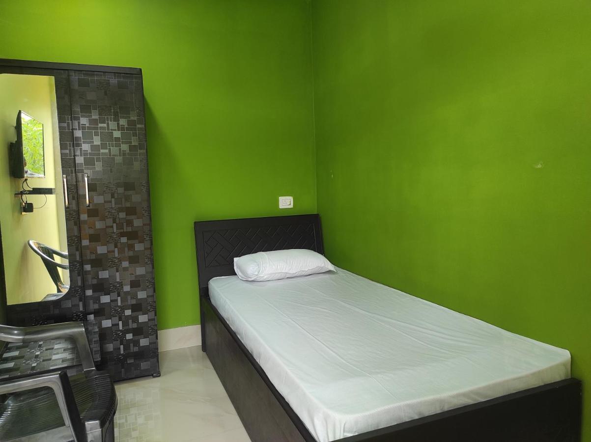 Hotel Sk Lodge Near Guwahati Airport Zewnętrze zdjęcie