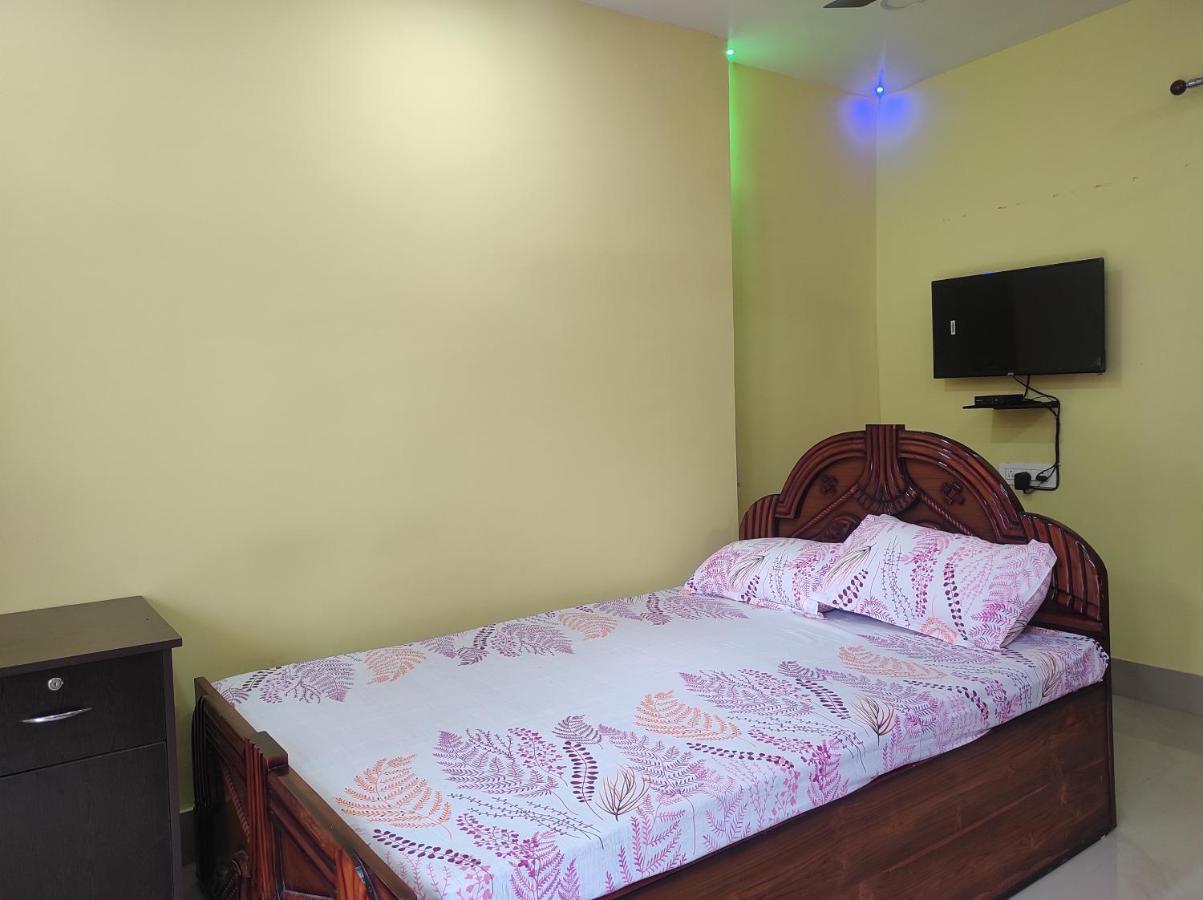 Hotel Sk Lodge Near Guwahati Airport Zewnętrze zdjęcie