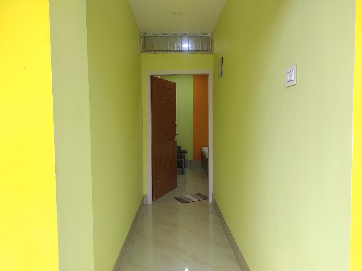 Hotel Sk Lodge Near Guwahati Airport Zewnętrze zdjęcie