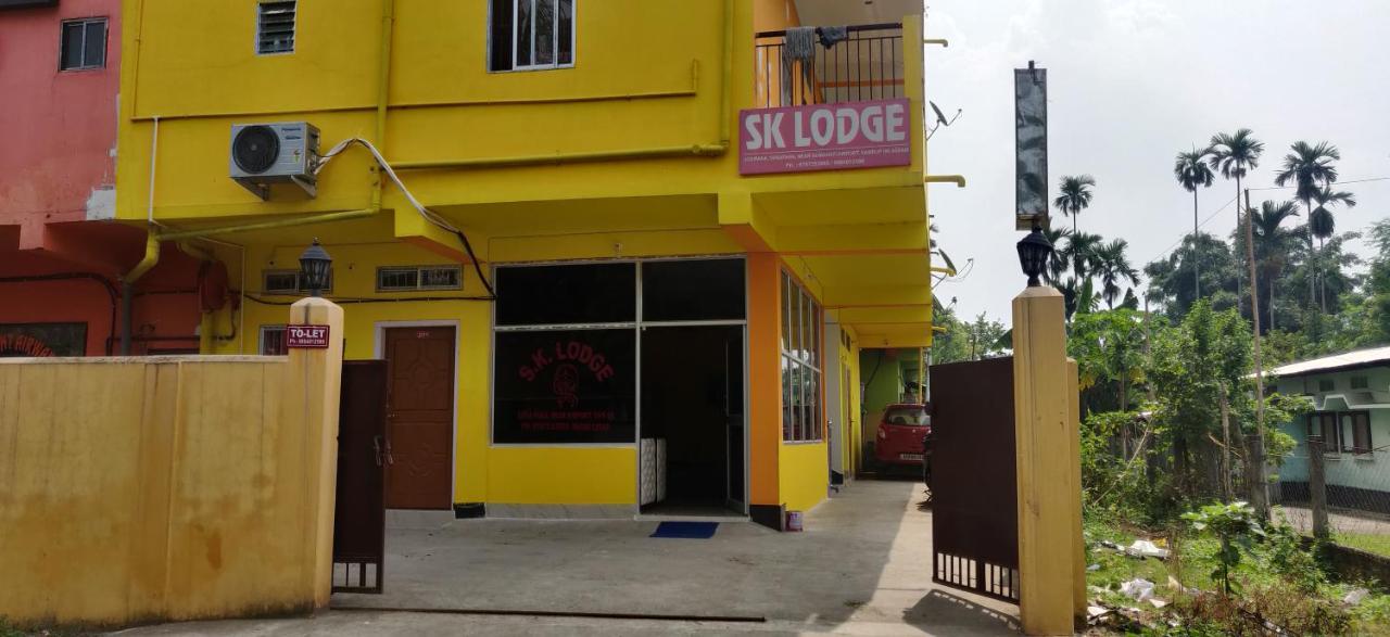 Hotel Sk Lodge Near Guwahati Airport Zewnętrze zdjęcie